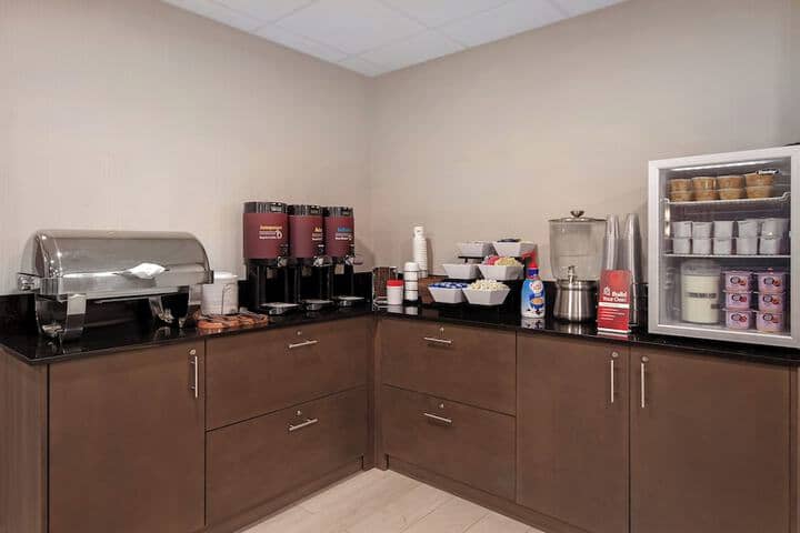 Breakfast buffet