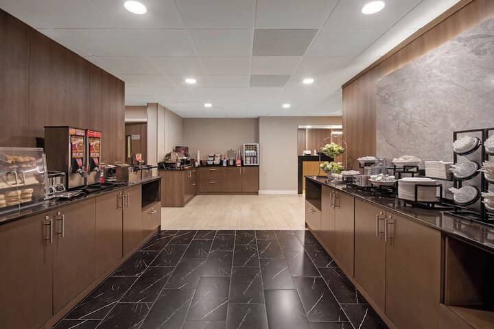 Breakfast area